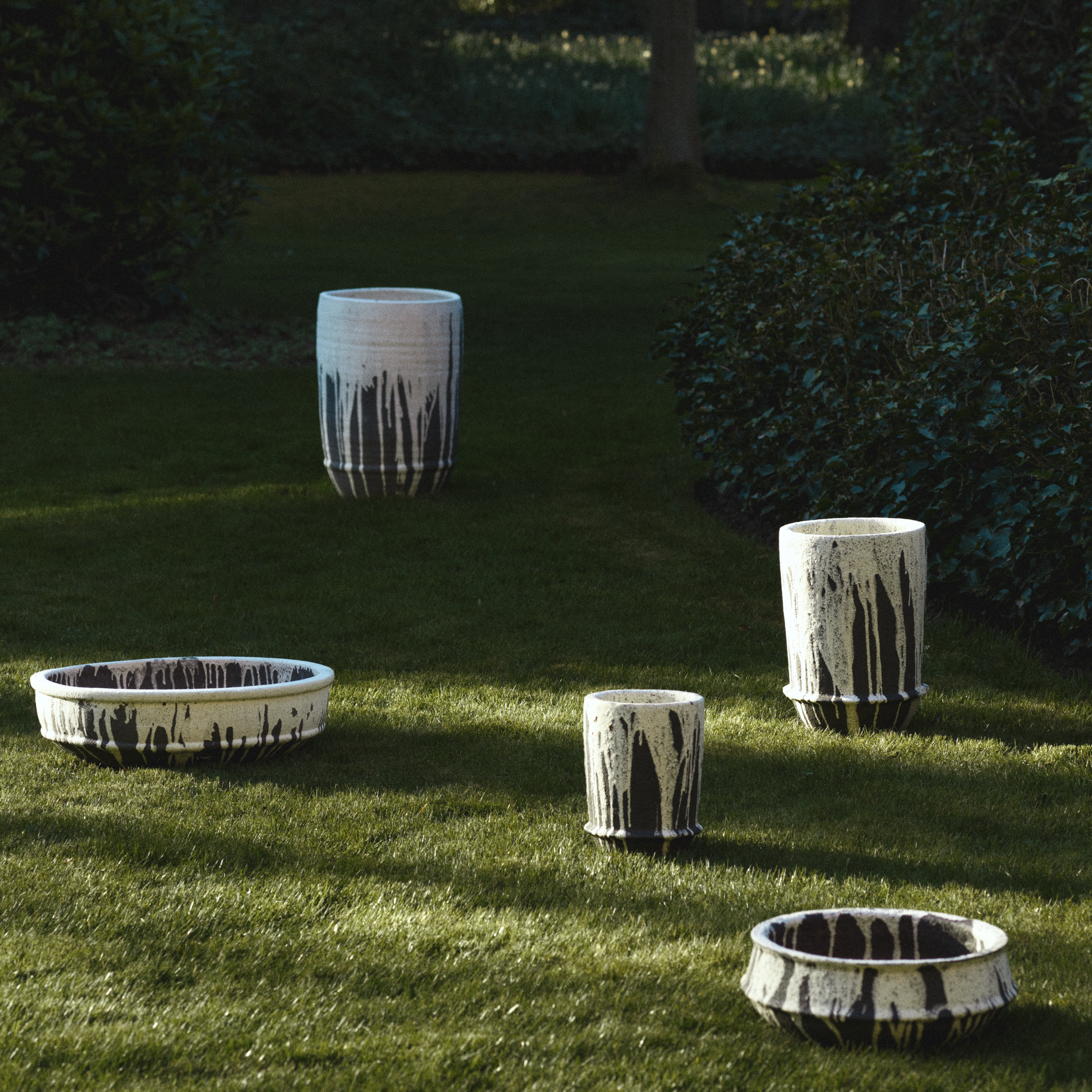 Planter 02 - M image number 5